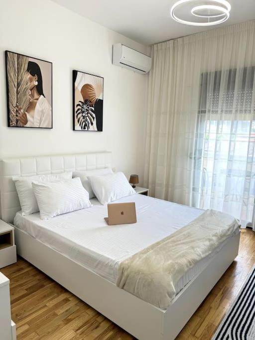 Sol Apartments - 2 Bedrooms Shkodër Eksteriør bilde